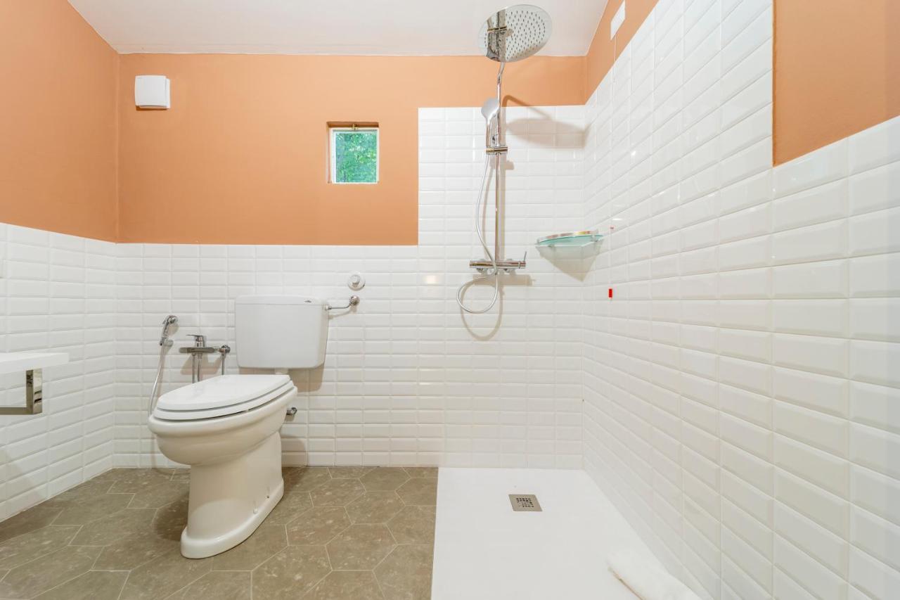 Al Torrione Apartment โกลเล็คคิโอ ภายนอก รูปภาพ