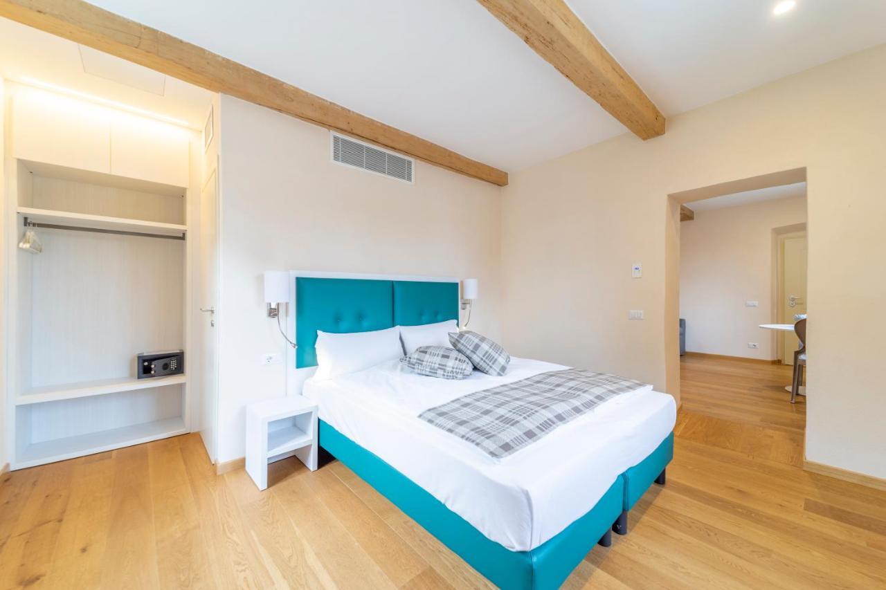 Al Torrione Apartment โกลเล็คคิโอ ภายนอก รูปภาพ