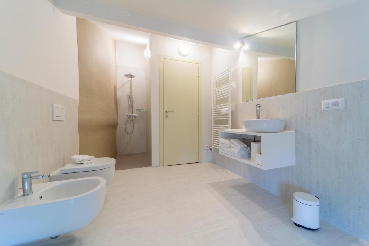 Al Torrione Apartment โกลเล็คคิโอ ภายนอก รูปภาพ